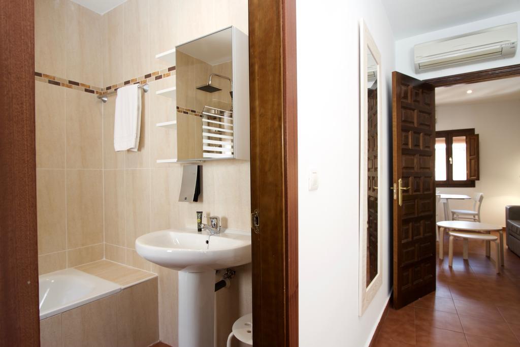 Apartamento Inside La Corrala Гранада Екстер'єр фото